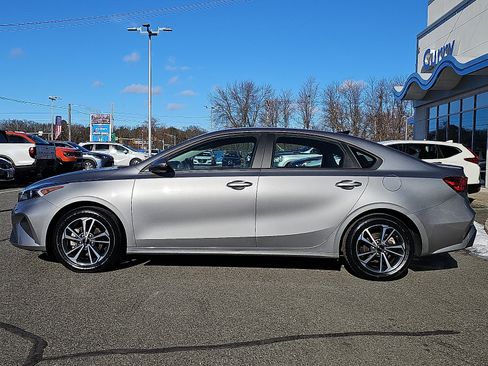 Used 2023 Kia Forte LXS w/ LXS Technology Package image 7