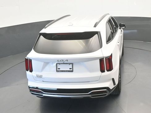 Used 2023 Kia Sorento S image 54