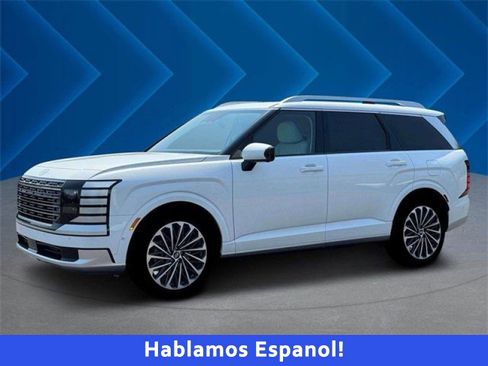 Used 2026 Hyundai Palisade Calligraphy image 2