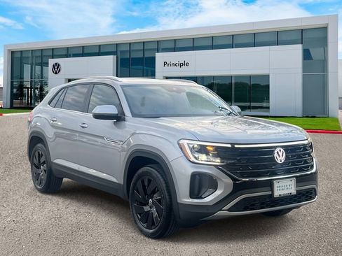 New 2026 Volkswagen Atlas Cross Sport SE FWD image 2