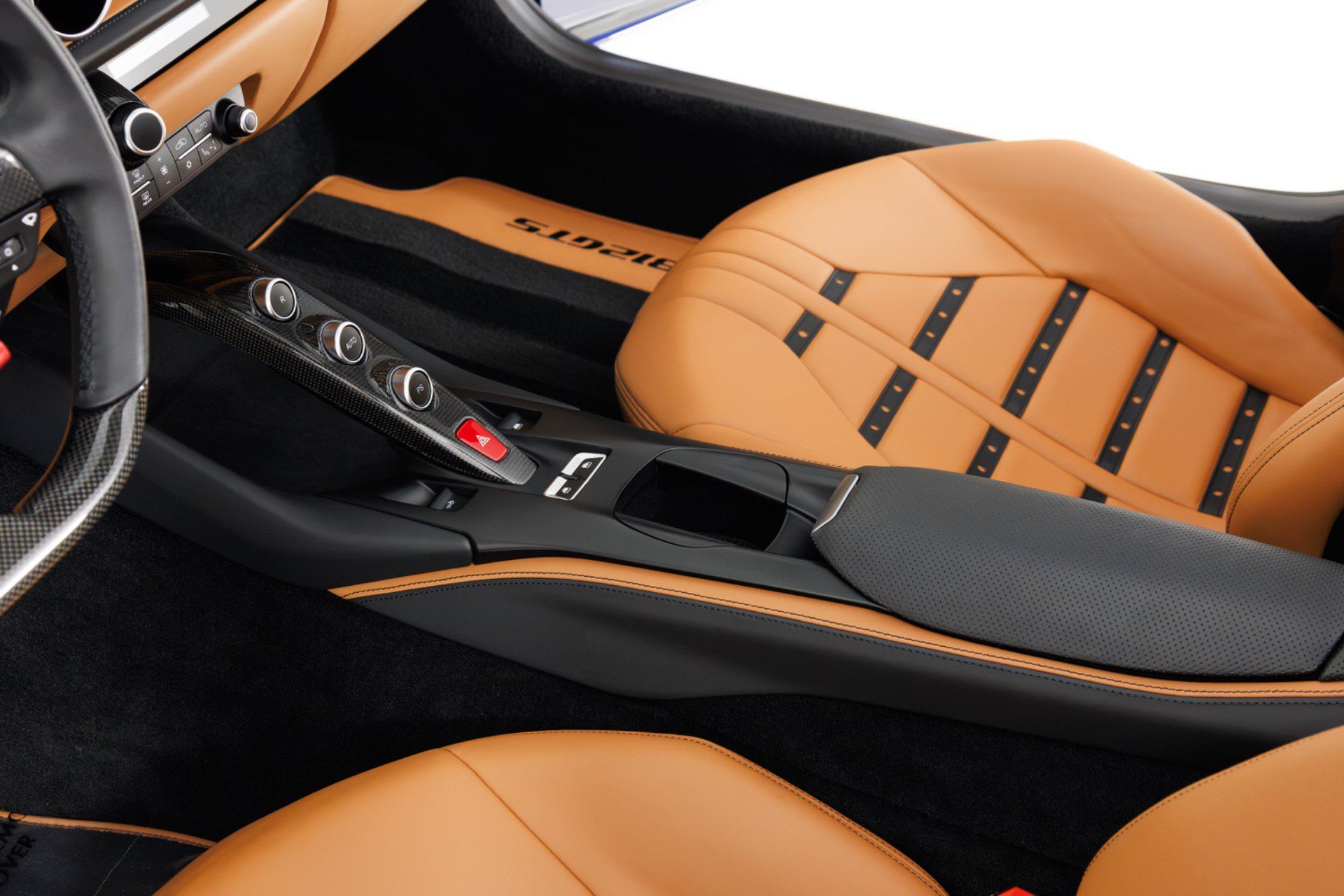 Used 2021 Ferrari 812 GTS RWD image 28