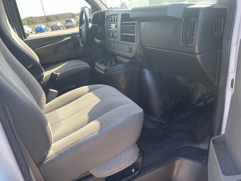 Used 2014 Chevrolet Express 2500 2500 3dr Cargo Van image 13