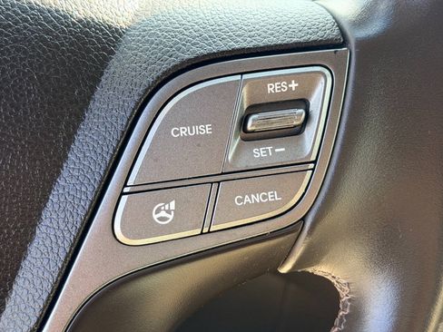 Used 2013 Hyundai Santa Fe Limited FWD image 36