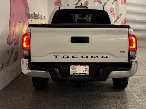 Used 2021 Toyota Tacoma SR5 image 12