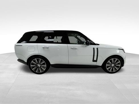 Used 2023 Land Rover Range Rover SE image 8