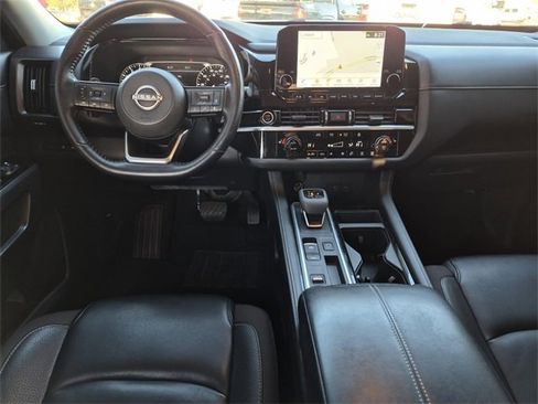 Certified 2023 Nissan Pathfinder SL w/ Lighting Package (N92) image 28