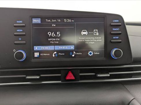 Used 2025 Hyundai Elantra SE w/ Cargo Package FWD image 27