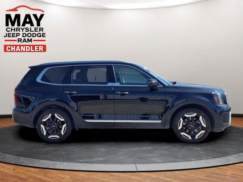 Used 2025 Kia Telluride S FWD image 21