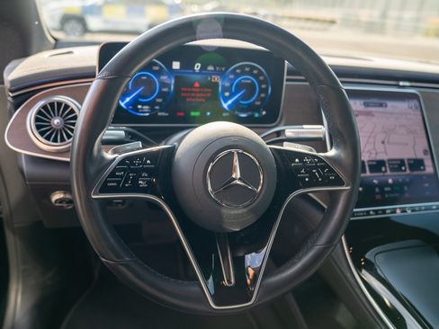Used 2022 Mercedes-Benz EQS 450+ Sedan image 13