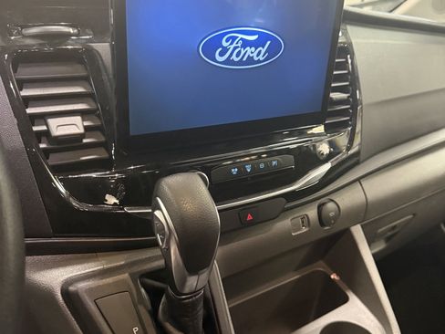 Used 2024 Ford Transit 350 XLT RWD image 9