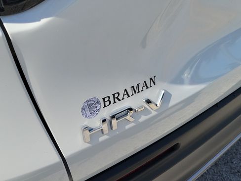 Certified 2024 Honda HR-V Sport image 5