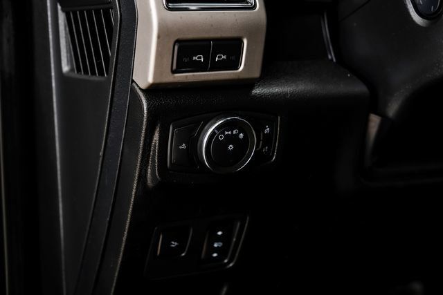Used 2021 Ford F350 Lariat w/ Lariat Ultimate Package AWD/4WD image 32