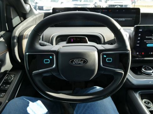 Certified 2025 Ford Expedition Tremor image 50