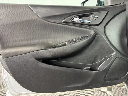 Used 2021 Chevrolet Malibu LT FWD image 36