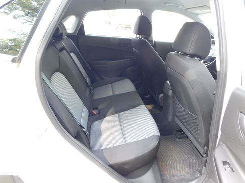 Used 2021 Hyundai Kona SEL AWD/4WD image 5