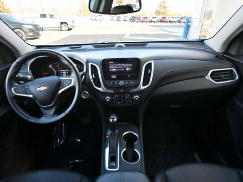 Used 2020 Chevrolet Equinox Premier image 6
