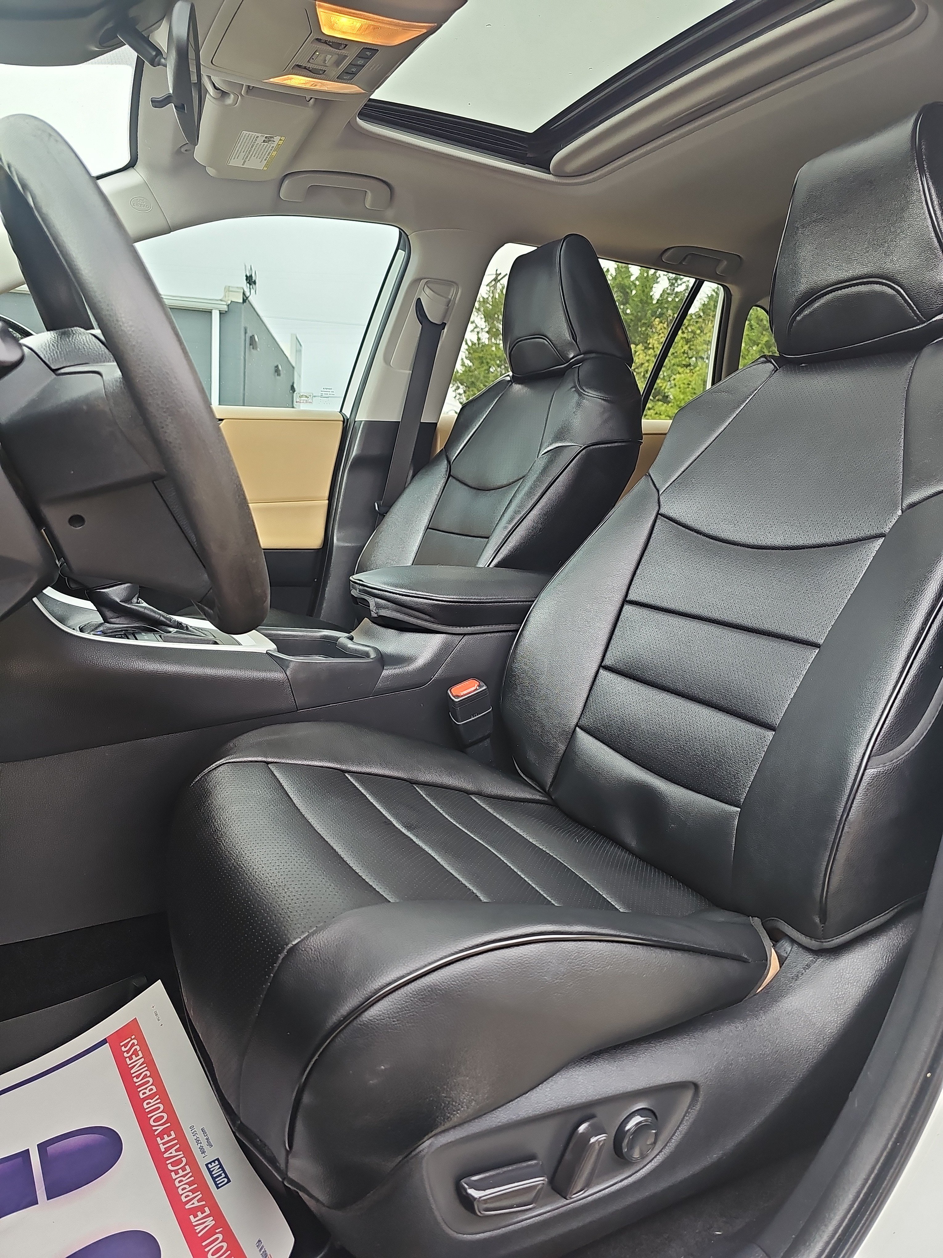 Used 2020 Toyota RAV4 XLE w/ Convenience Package FWD image 21