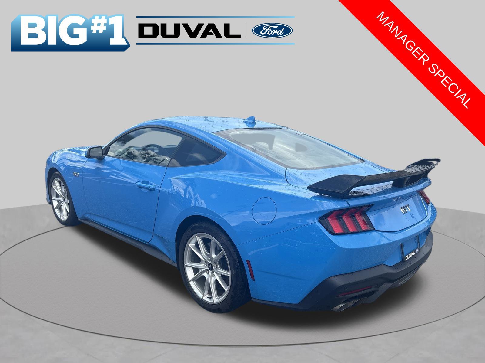Used 2024 Ford Mustang GT RWD image 4