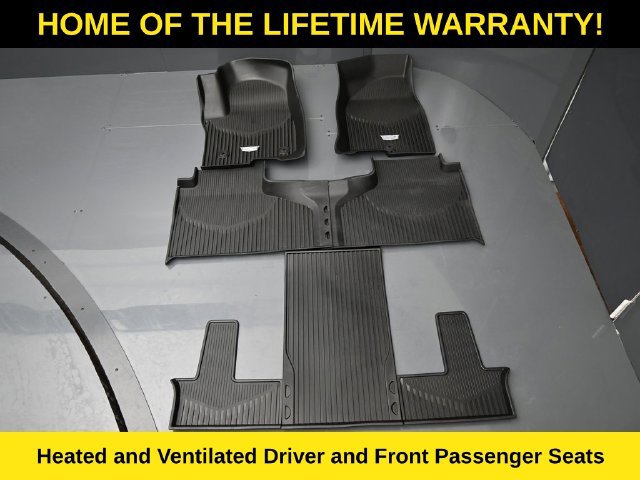 Used 2025 Cadillac Escalade Sport Platinum w/ LPO, Floor Liner Package AWD/4WD image 54