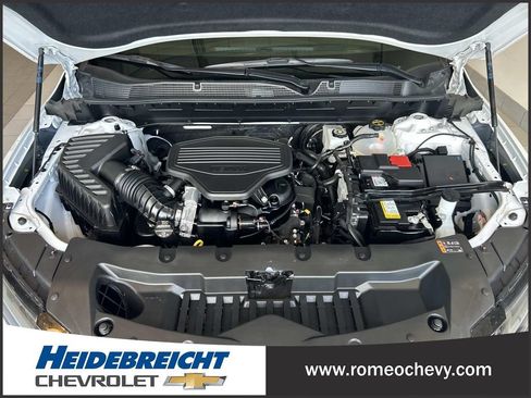 Used 2025 Chevrolet Blazer RS w/ Enhanced Convenience Package AWD/4WD image 9