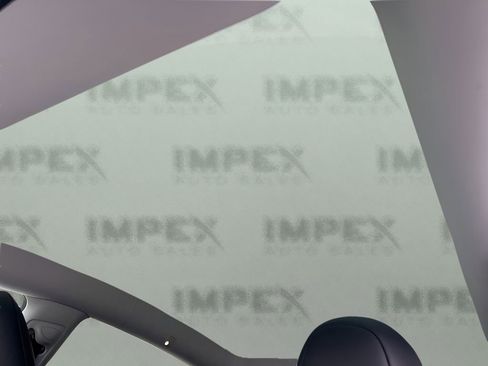 Used 2023 Tesla Model Y Long Range image 11