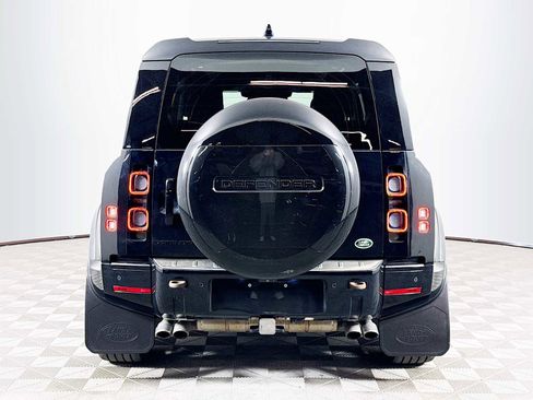Used 2023 Land Rover Defender 90 V8 AWD/4WD image 6