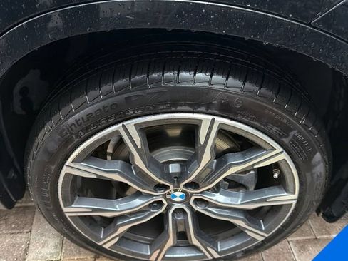 Used 2021 BMW X1 sDrive28i w/ M Sport Package FWD image 4