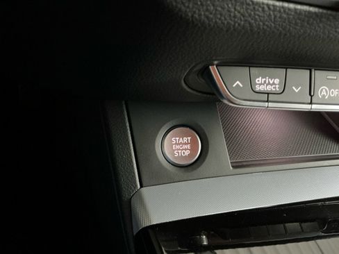 Used 2025 Audi Q5 2.0T Premium w/ Convenience Plus Package image 22