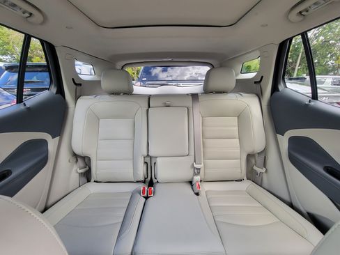 Used 2023 GMC Terrain Denali AWD/4WD image 13