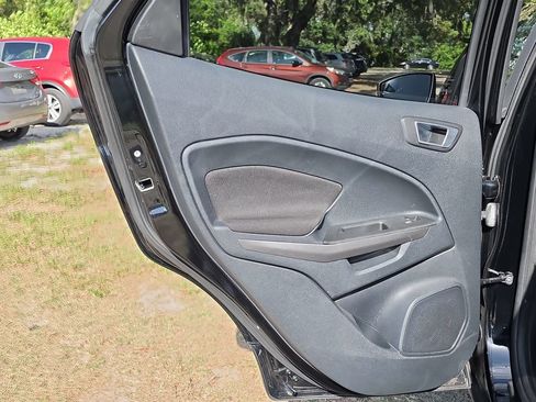 Used 2019 Ford EcoSport SE FWD image 13
