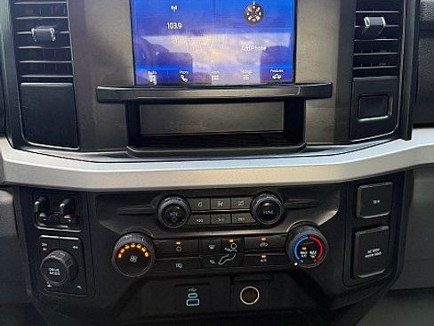 Used 2024 Ford F350 XLT AWD/4WD image 11