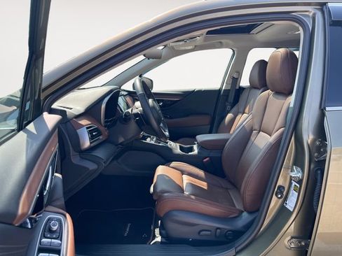 Certified 2025 Subaru Outback Touring XT AWD/4WD image 9
