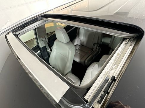 Used 2018 Toyota Highlander XLE image 20