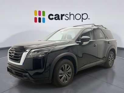 Used 2024 Nissan Pathfinder SV