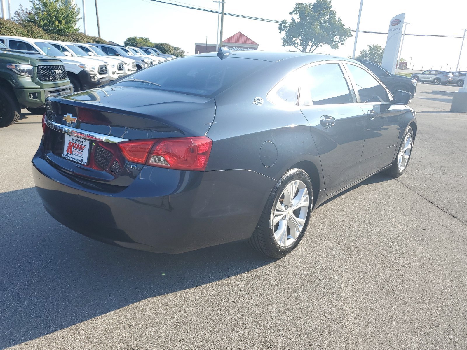 Used 2014 Chevrolet Impala LT w/ Premium Seating Package FWD image 4