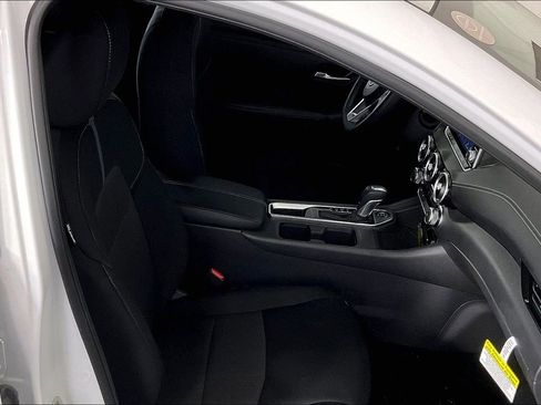 Used 2025 Nissan Sentra SV image 10