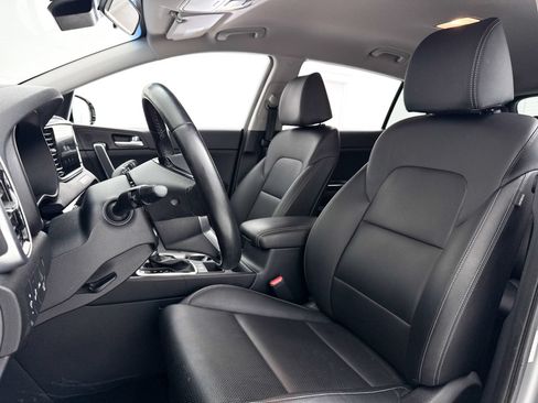 Used 2020 Kia Sportage EX FWD image 19