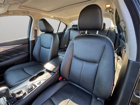 Used 2015 INFINITI Q50 Premium w/ Navigation Package image 16