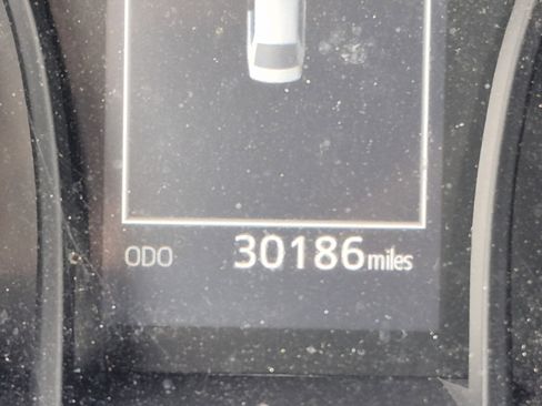 Used 2019 Toyota Camry SE FWD image 28