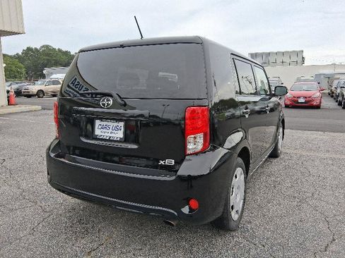 Used 2013 Scion xB image 9