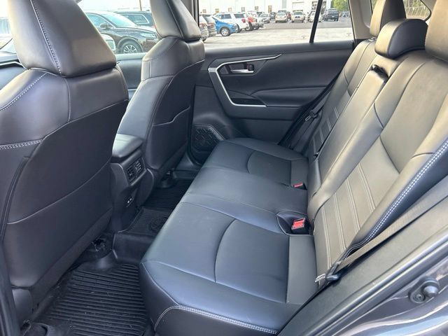 Used 2023 Toyota RAV4 XLE Premium FWD image 7