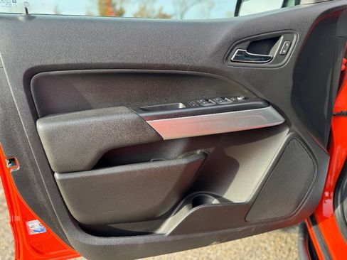 Used 2019 Chevrolet Colorado ZR2 w/ ZR2 Dusk Special Edition image 10