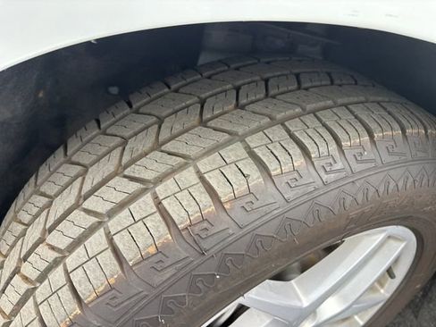 Used 2023 Ford Edge SEL image 26