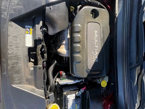 Used 2015 Jeep Cherokee Limited image 20