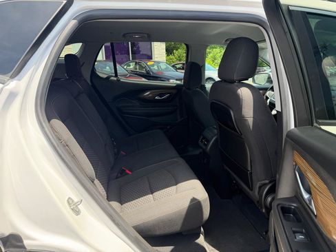 Used 2019 GMC Terrain SLE w/ Driver Convenience Package FWD image 15