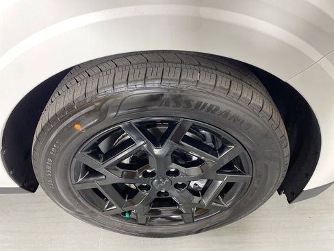 New 2026 Kia Carnival SX Prestige image 11