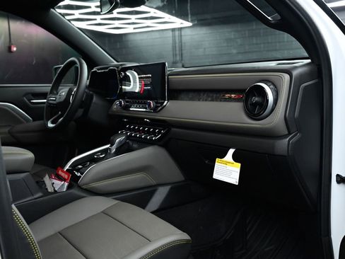 New 2026 Chevrolet Colorado ZR2 w/ Technology Package image 26