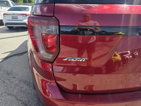 Used 2017 Ford Explorer Sport AWD/4WD image 4
