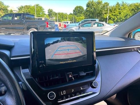 Used 2024 Toyota Corolla LE FWD image 19