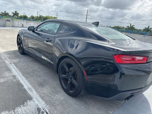 Used 2018 Chevrolet Camaro LT image 12